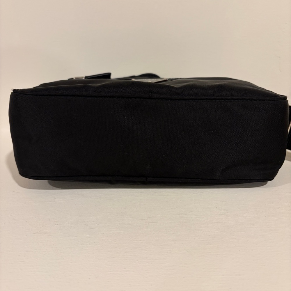 Prada Re-Nylon shoulder bag in Black - Picture 7 of 14